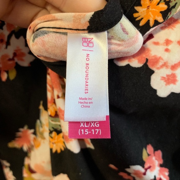 Floral mid thigh dress - Picture 3 of 3